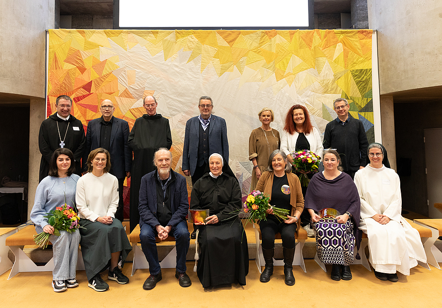 Das „Café Gutmut“ der Barmherzigen Brüder Linz, das Projekt „Demokratie – Menschenrechte – Bewahrung der Schöpfung“ des Mahnwacheteams Hall mit Initiatorin Sr. Notburga Maringele und „MAKE:PEACE – pluralitätssensible Schulpastoral am Bildungscampus F